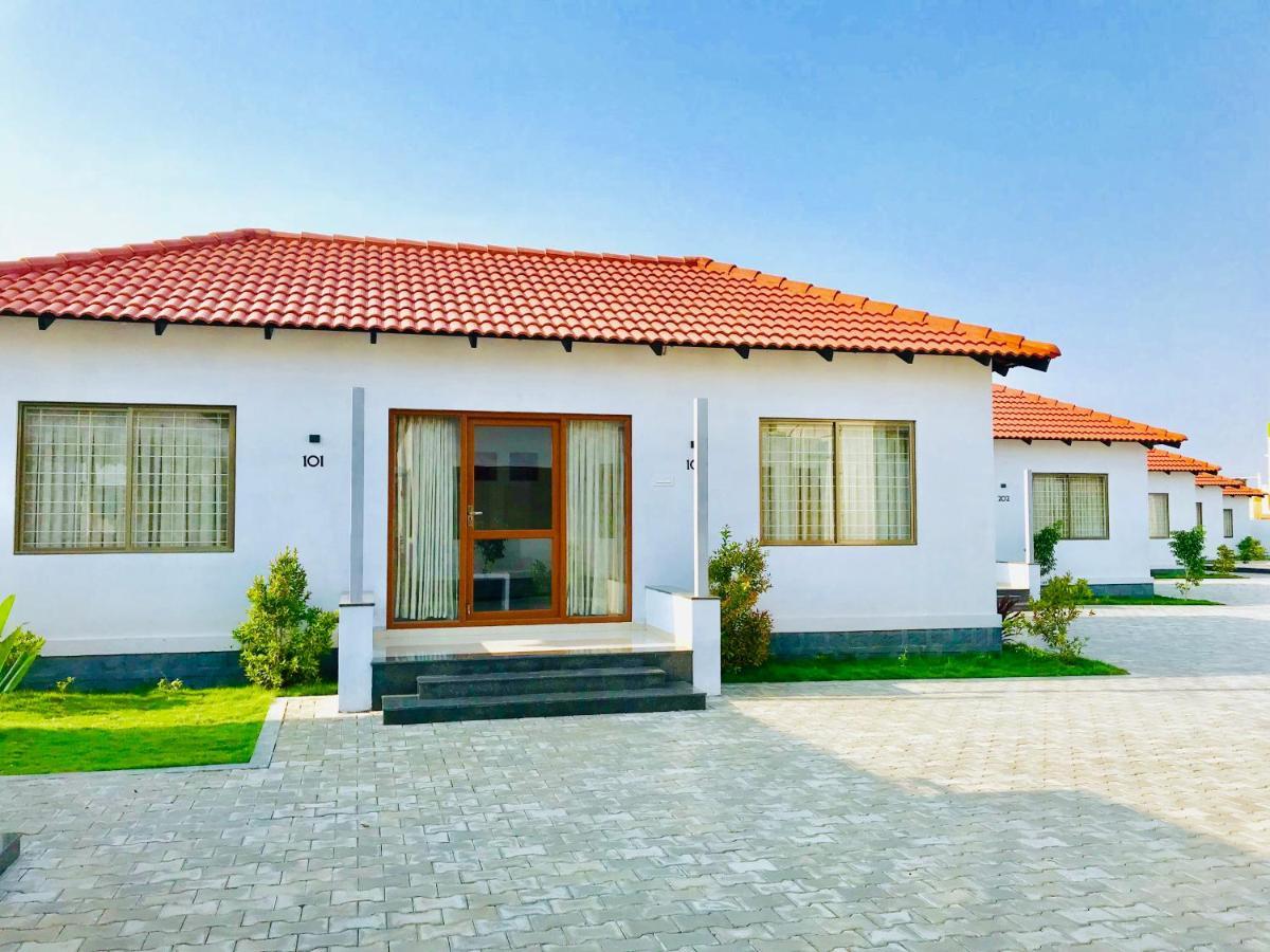 Malli Resort Dharapuram Экстерьер фото